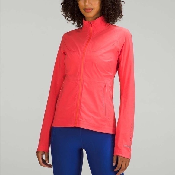 LULULEMON Fast and Free Windbreaker in Pale Raspberry 10 - Picture 2 of 6
